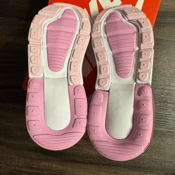 Brand New Nike Pink and White Air Max 270 Sneakers - Picture 5 of 8